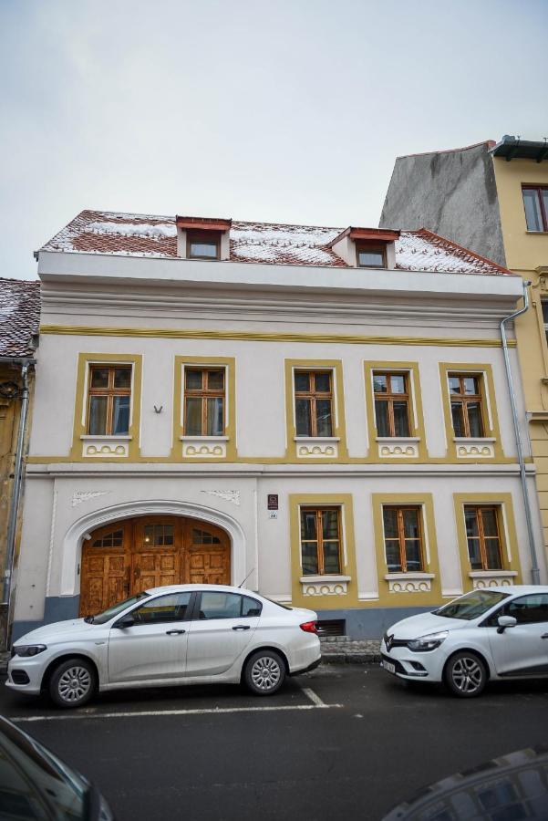 Schloss Apartments Braşov Buitenkant foto