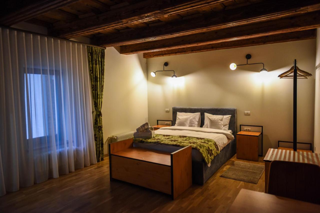 Schloss Apartments Braşov Buitenkant foto